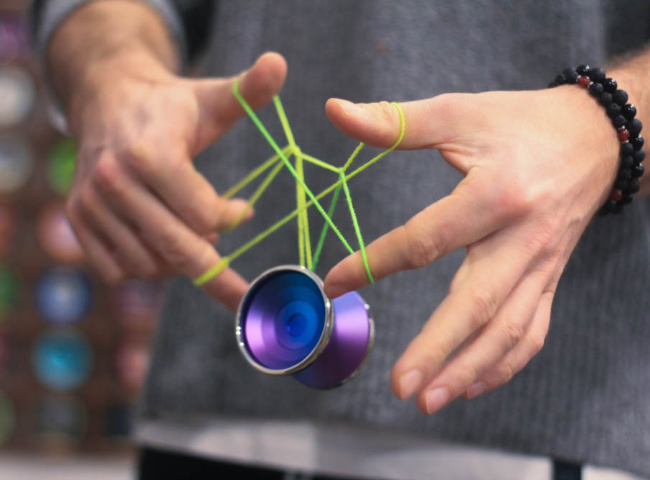 YoYoFactory Yoyo Strings - Two-Tone Polyester String for All Yoyos